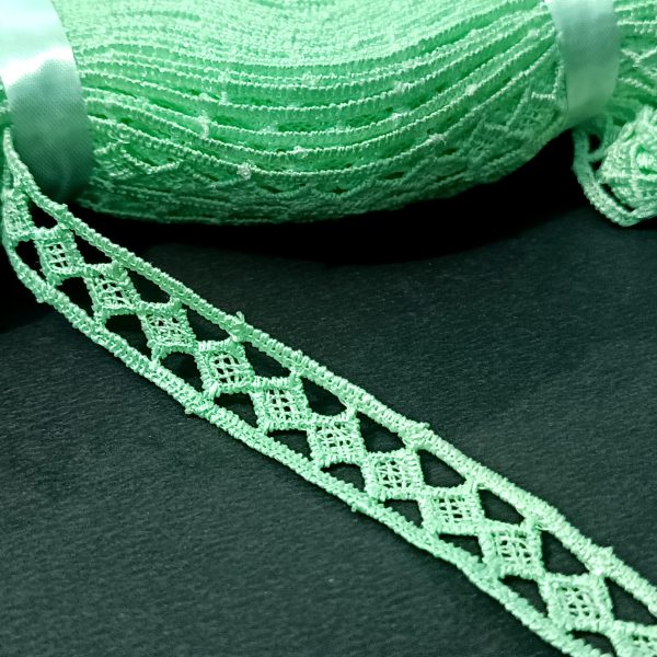 Mint Diamond Trellis Lace - 10 Meter