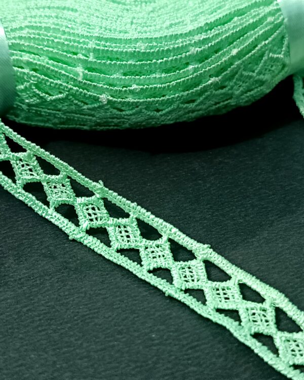 Mint Diamond Trellis Lace - 10 Meter