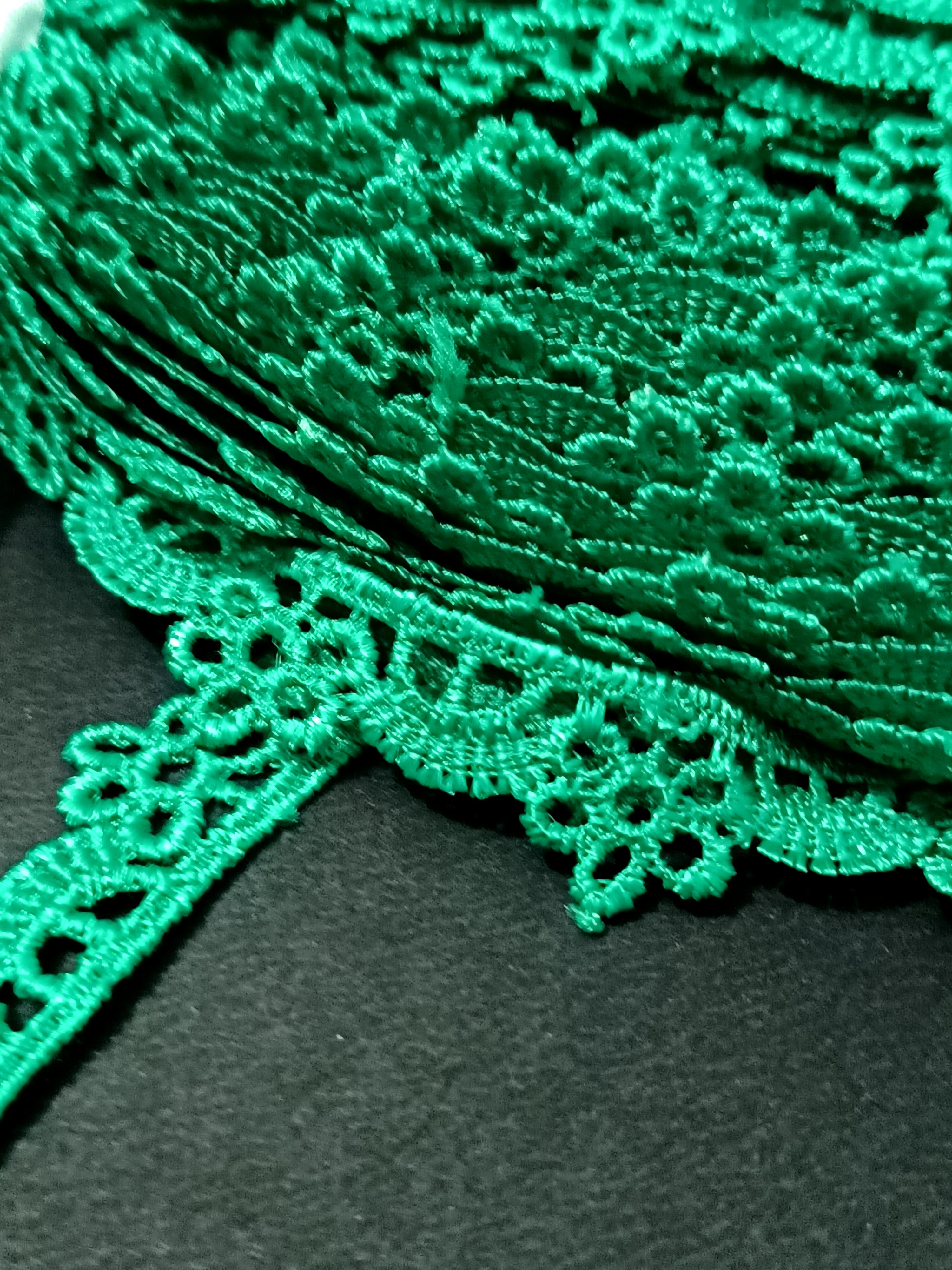 Emerald Green Floral Crochet Lace Trim – 10 Meter - Image 2